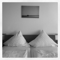 wpid575-Hotelroom.jpg